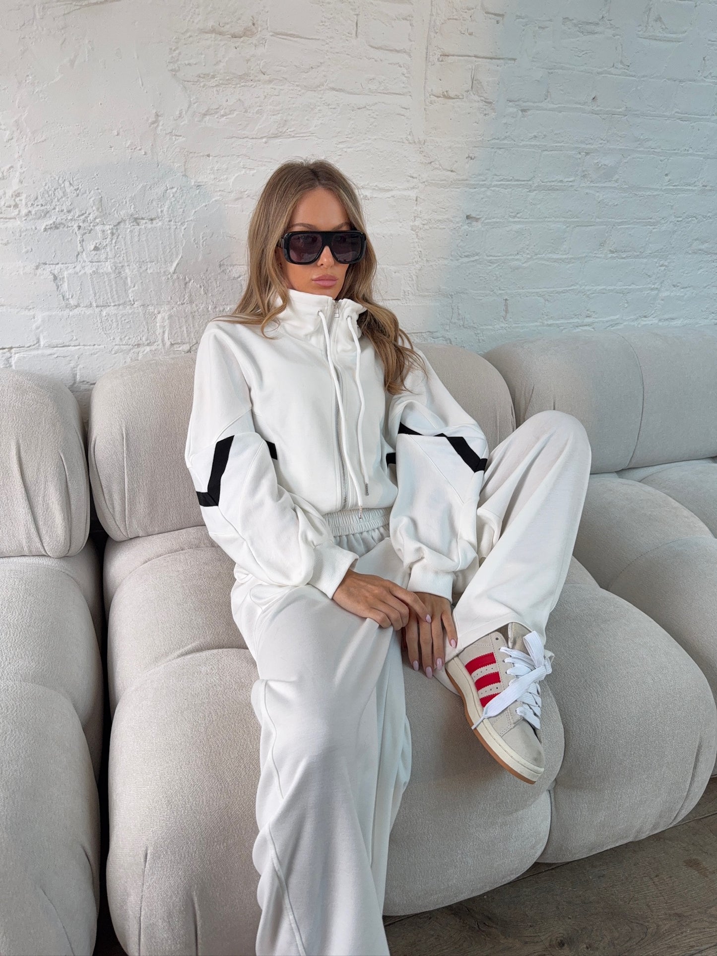 Barrel Leg Relaxed Joggers - White
