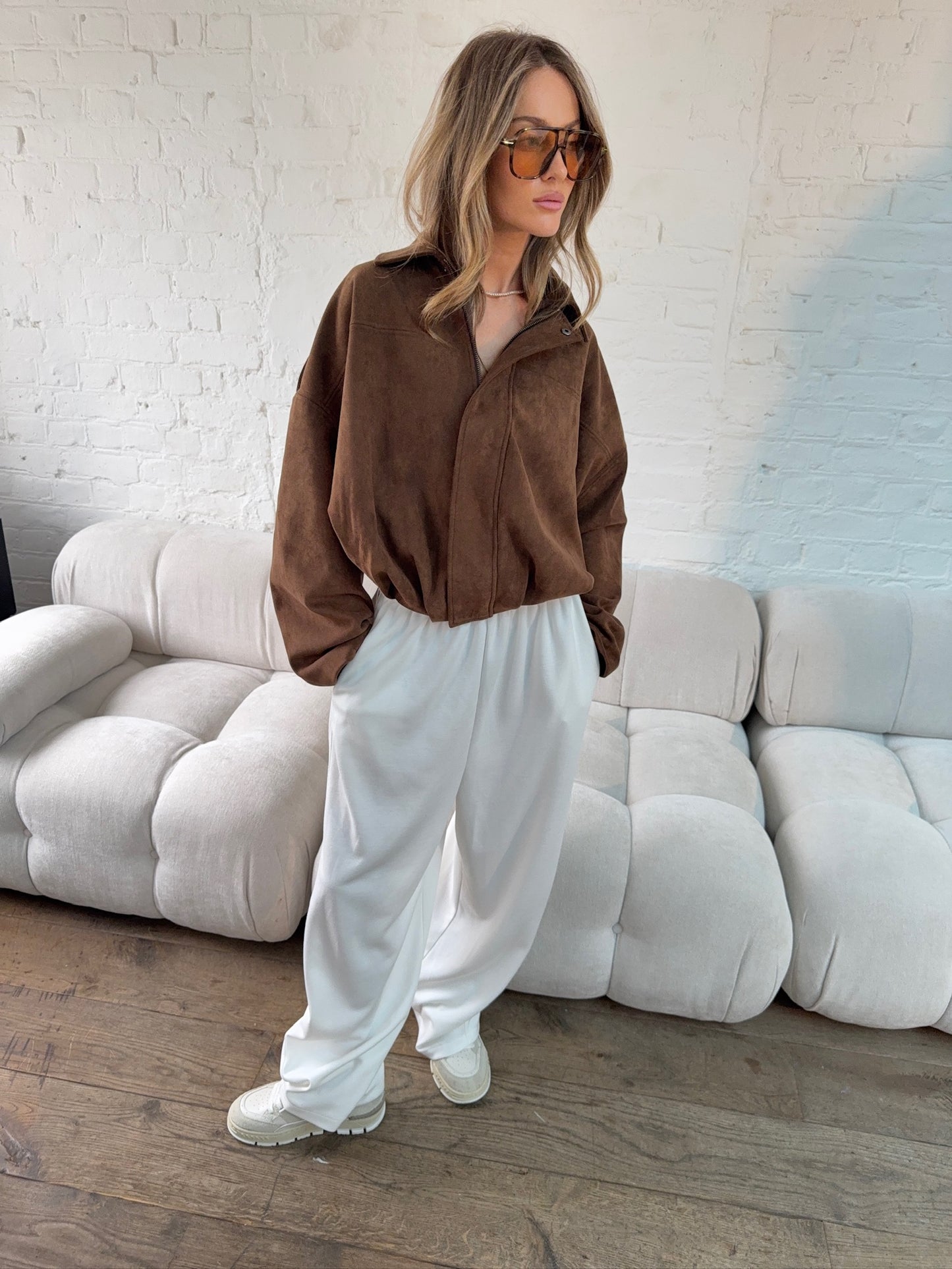 Barrel Leg Relaxed Joggers - White